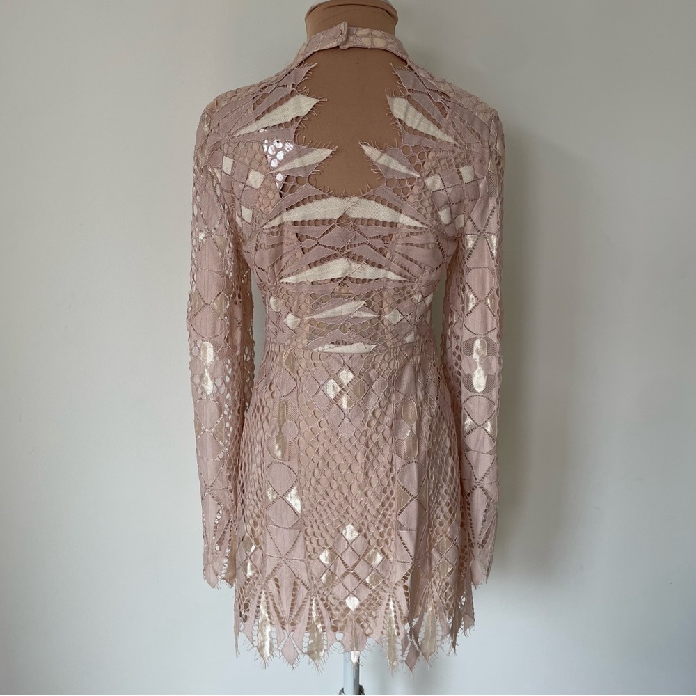 Free People Deco Lace Ivoy Combo Long Bell Sleeve Mesh Inserts Mini Dress NWT 4 - Picture 7 of 11
